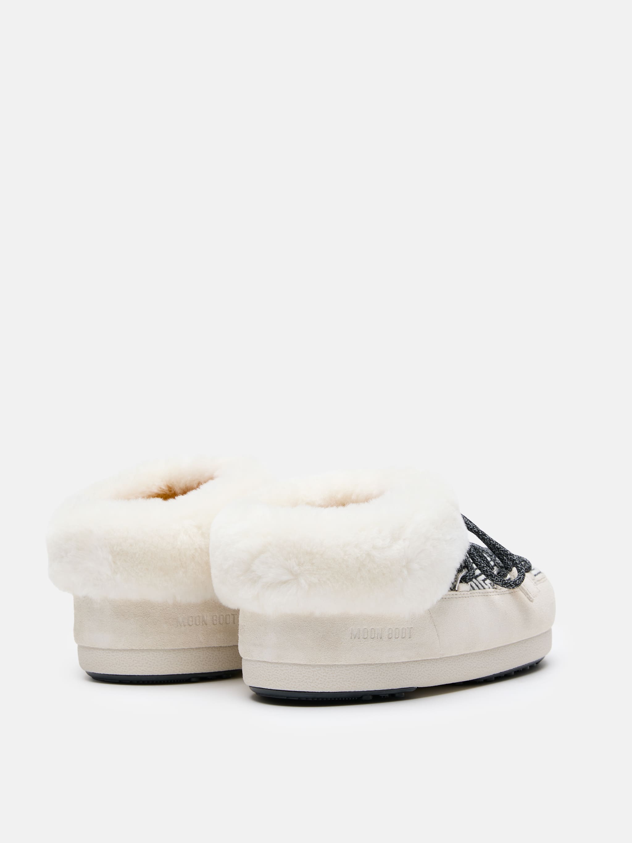 MOON BOOT X GUEST IN RESIDENCE EVX CHALET VIT SAND FALSKUL MULOR