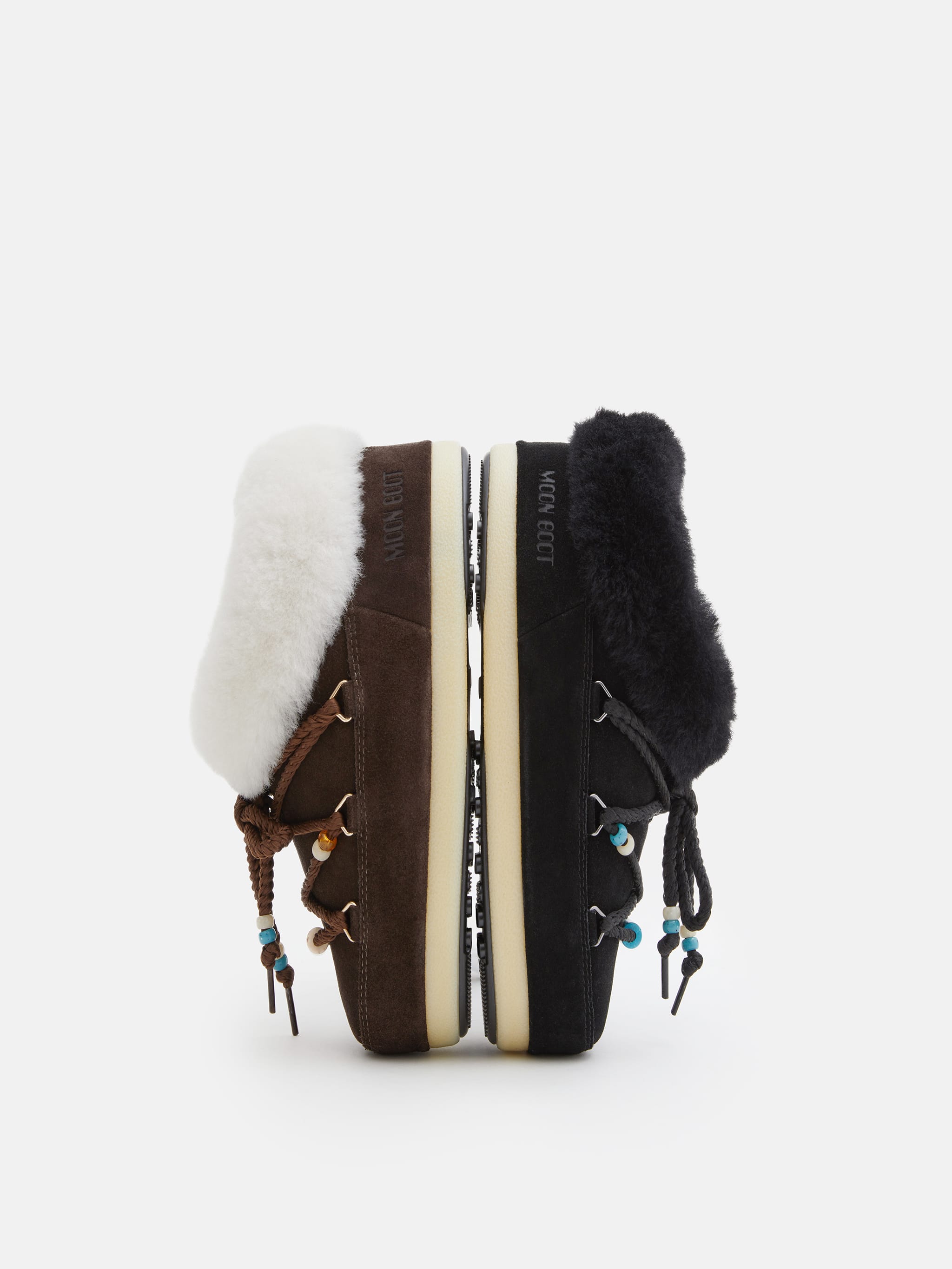 SUEDE BEADAR SVARTA MULOR