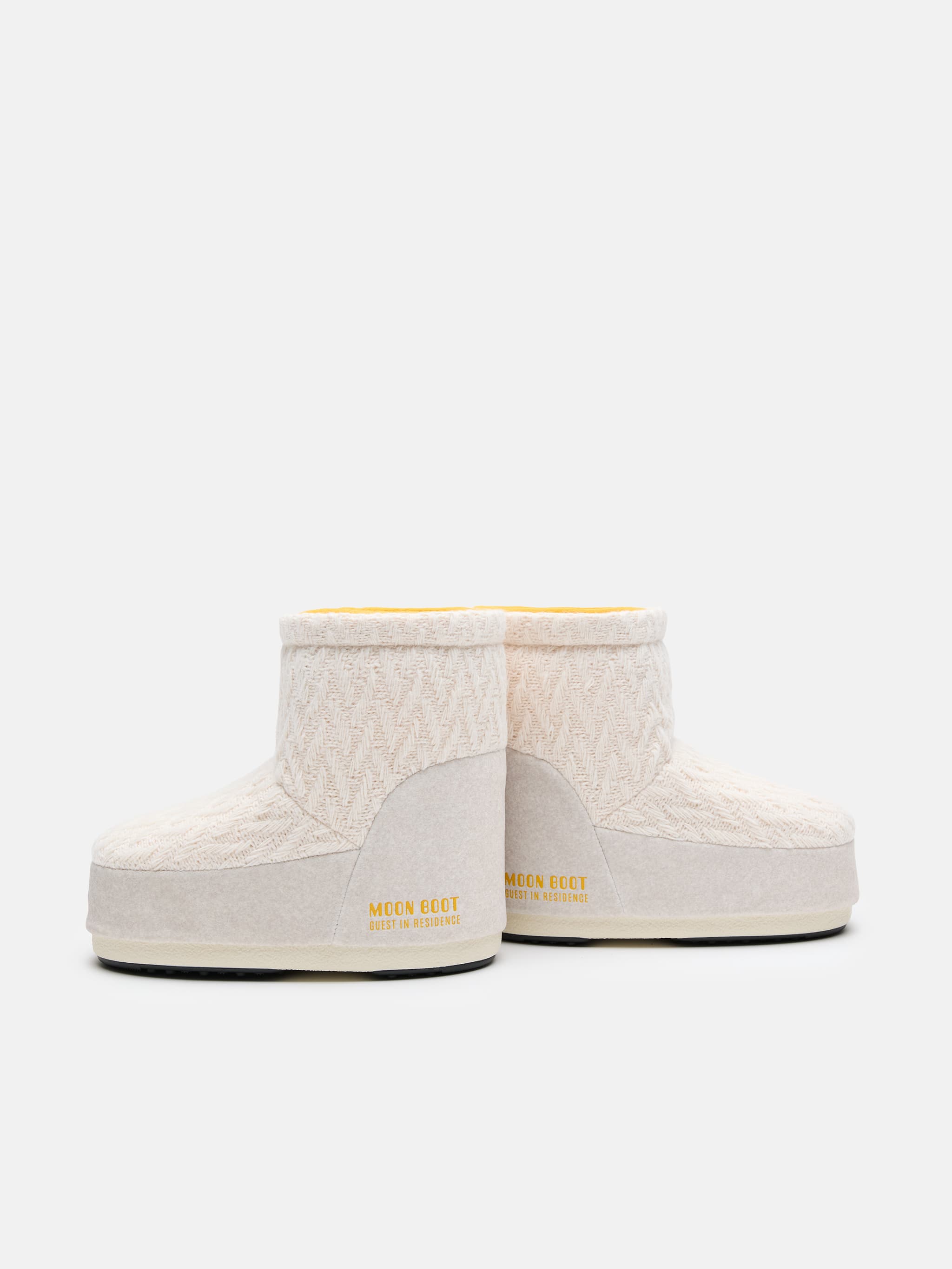 MOON BOOT X GUEST IN RESIDENCE ICON LOW NO LACE VIT SAND KÄNNTE BOOTS