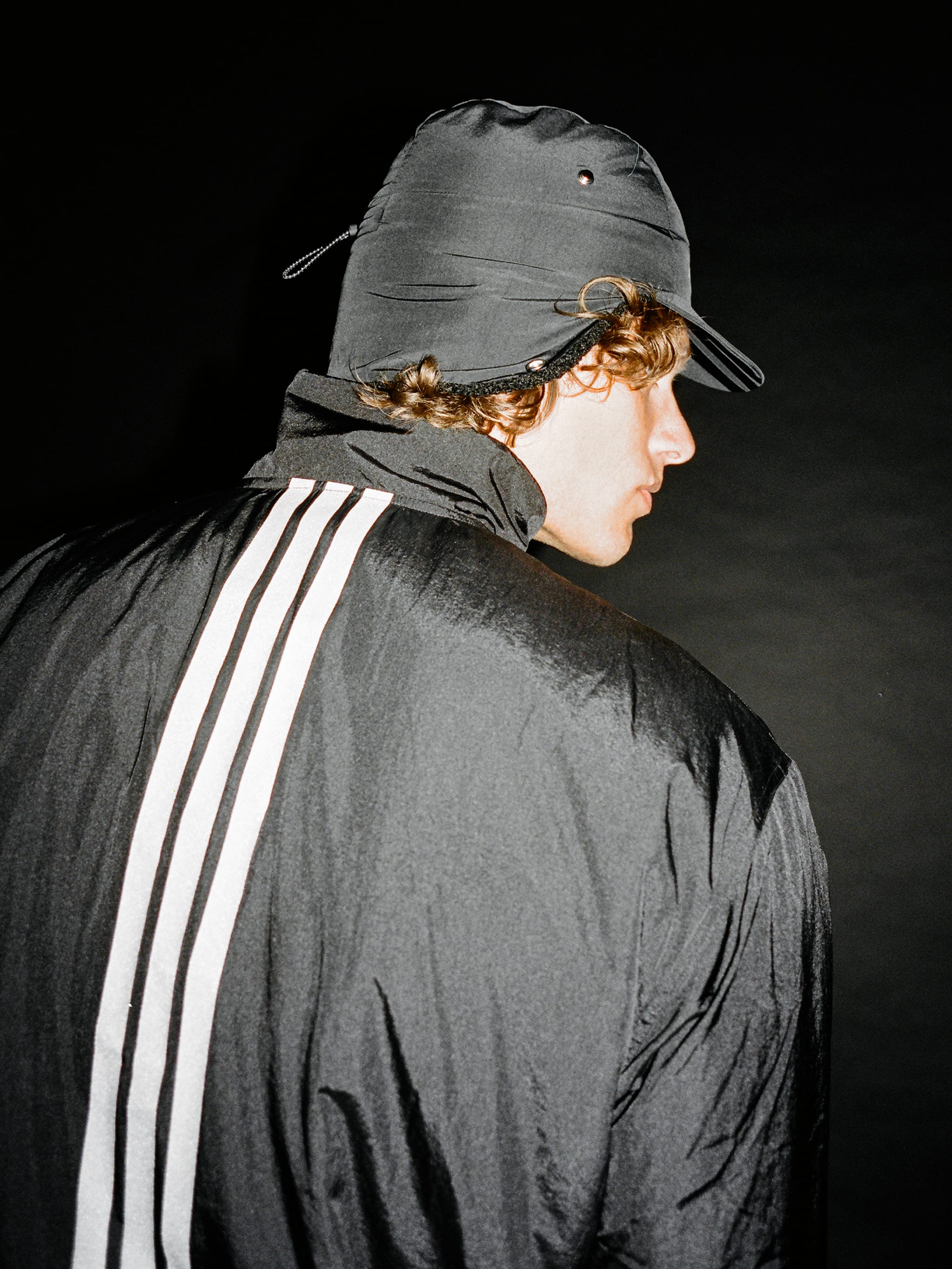 ADIDAS X MOON BOOT SVART TRÄCKSUITTOPP